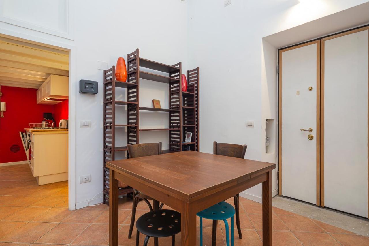Flat In Isola De Castillia 22 Mailand Exterior foto